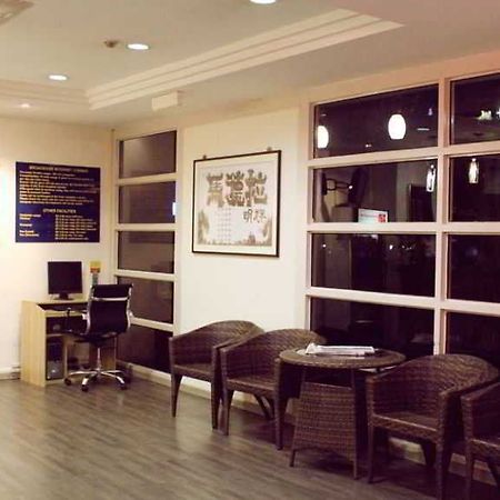 Madras Eminence Singapura Exterior foto